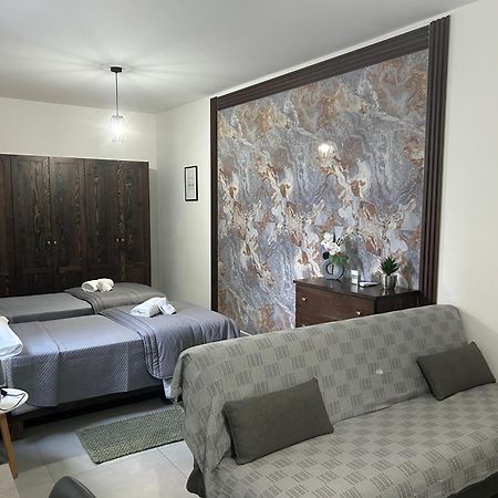 St Gaetans Studio Apartment 6A Hamrun ภายนอก รูปภาพ