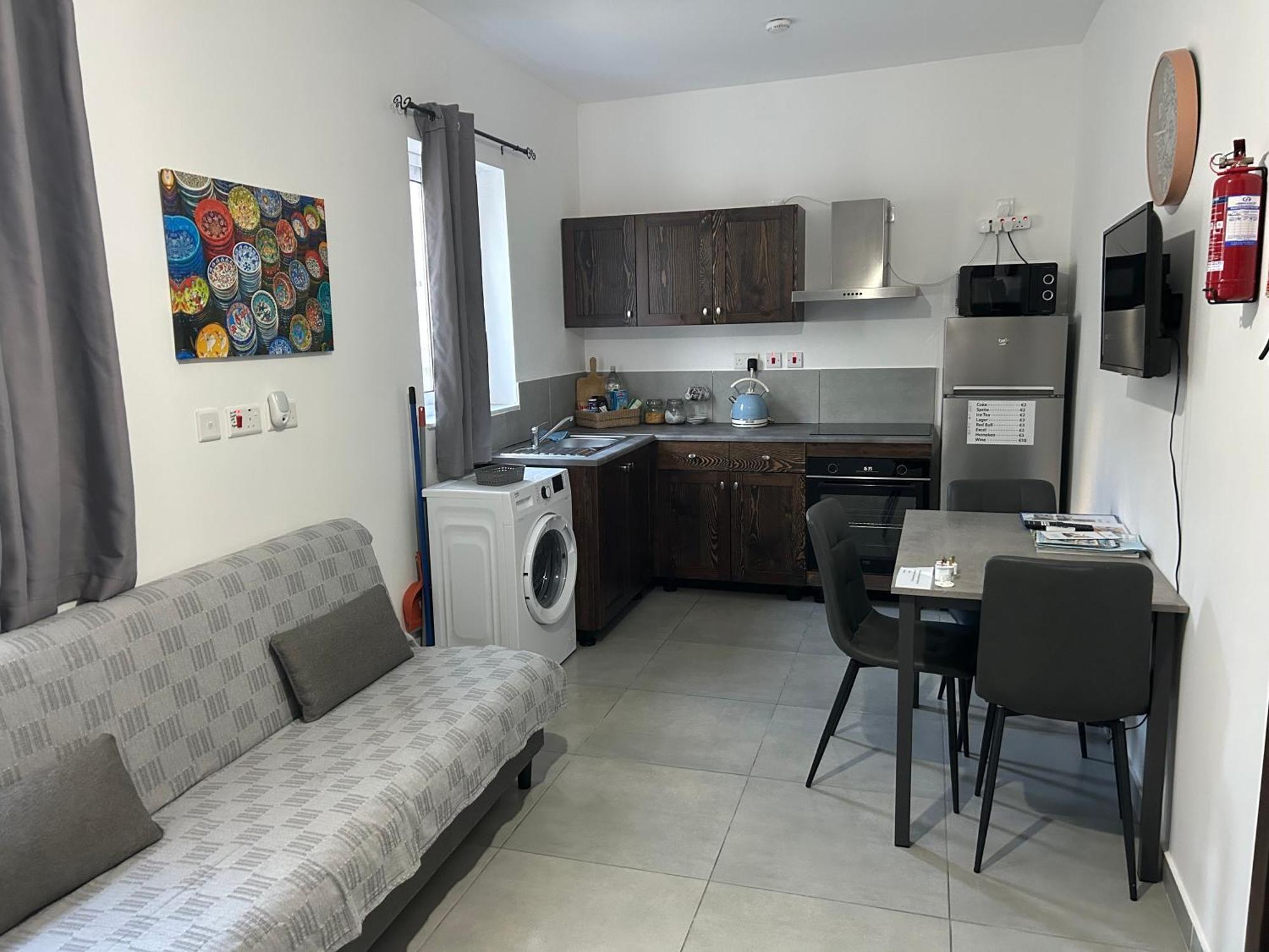 St Gaetans Studio Apartment 6A Hamrun ภายนอก รูปภาพ